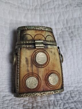 Moroccan Handcrafted Vintage Power Trinket Box in Ivory and Silver Coins